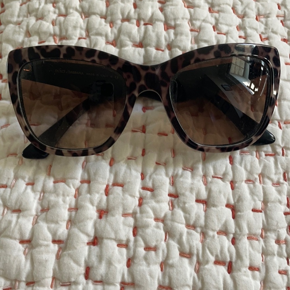 EUC Marc Jacobs sunglasses